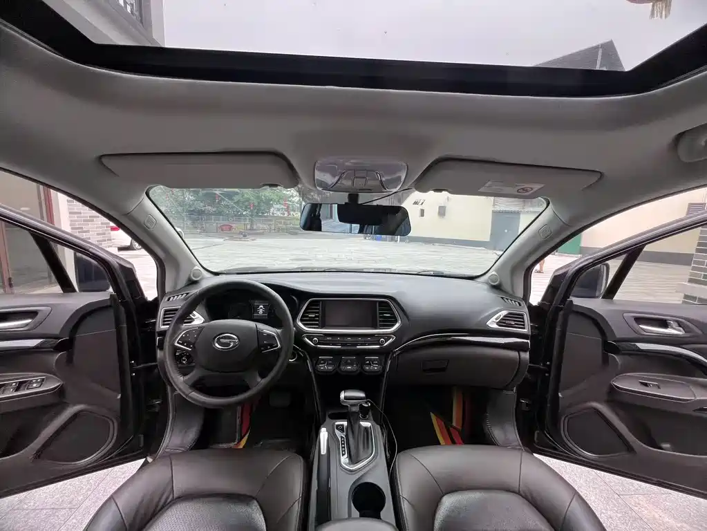 GAC Motor Trumpchi GS4 2015 — фото 6