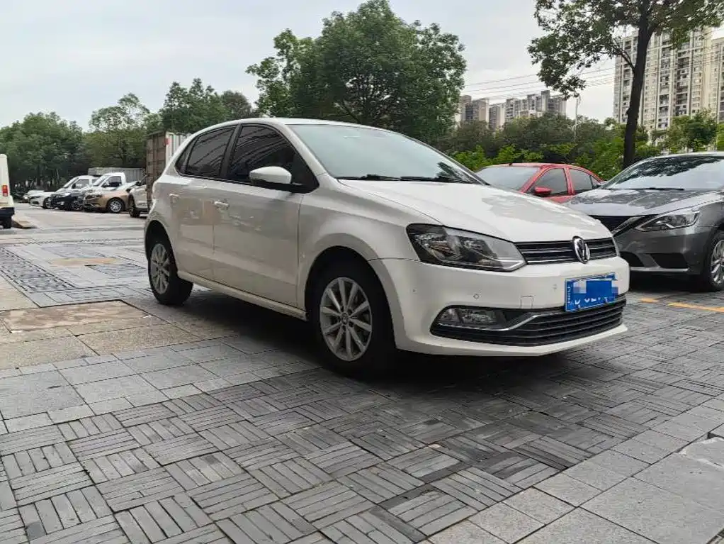 Volkswagen Polo 2014