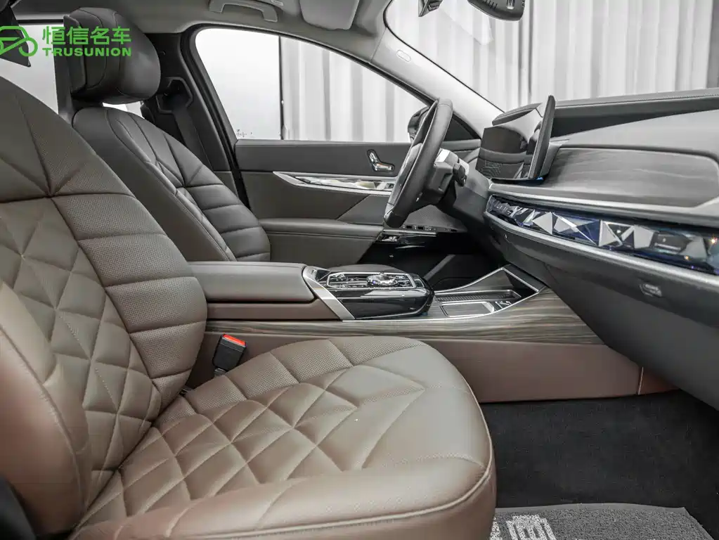 BMW i7 2023 — фото 15