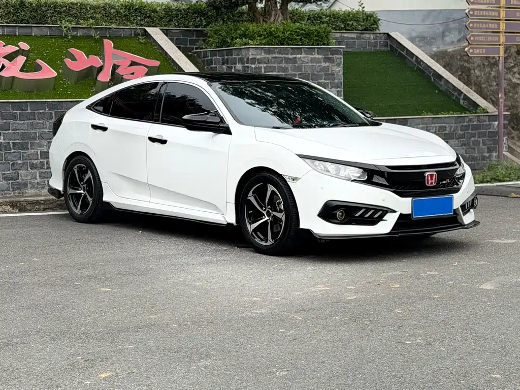 Honda Civic 2017 — фото 3