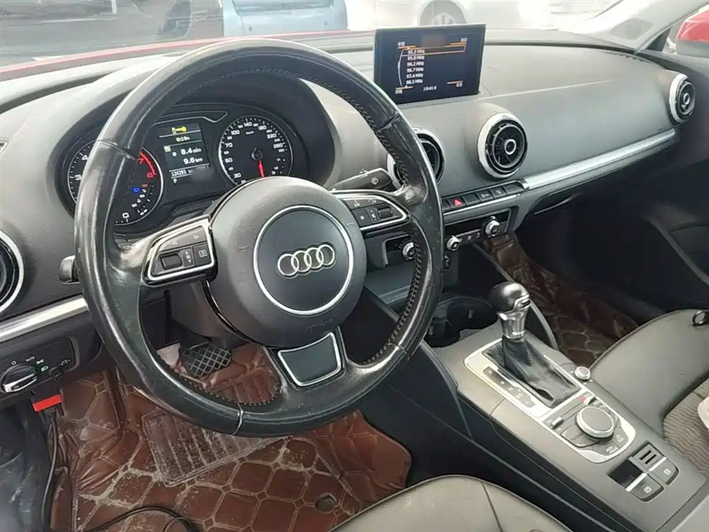 Audi A3 2014 — фото 11