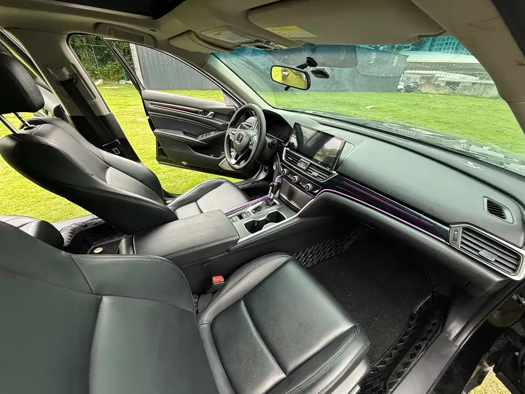 Honda Accord 2020 — фото 13