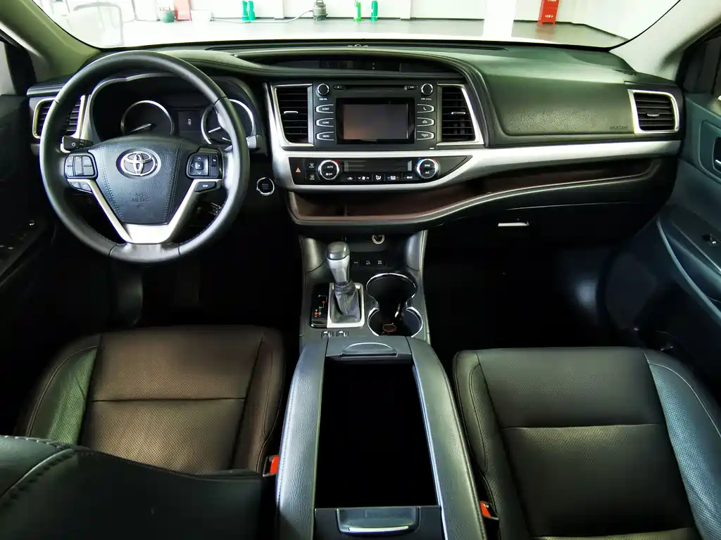 Toyota Highlander 2016 — фото 15