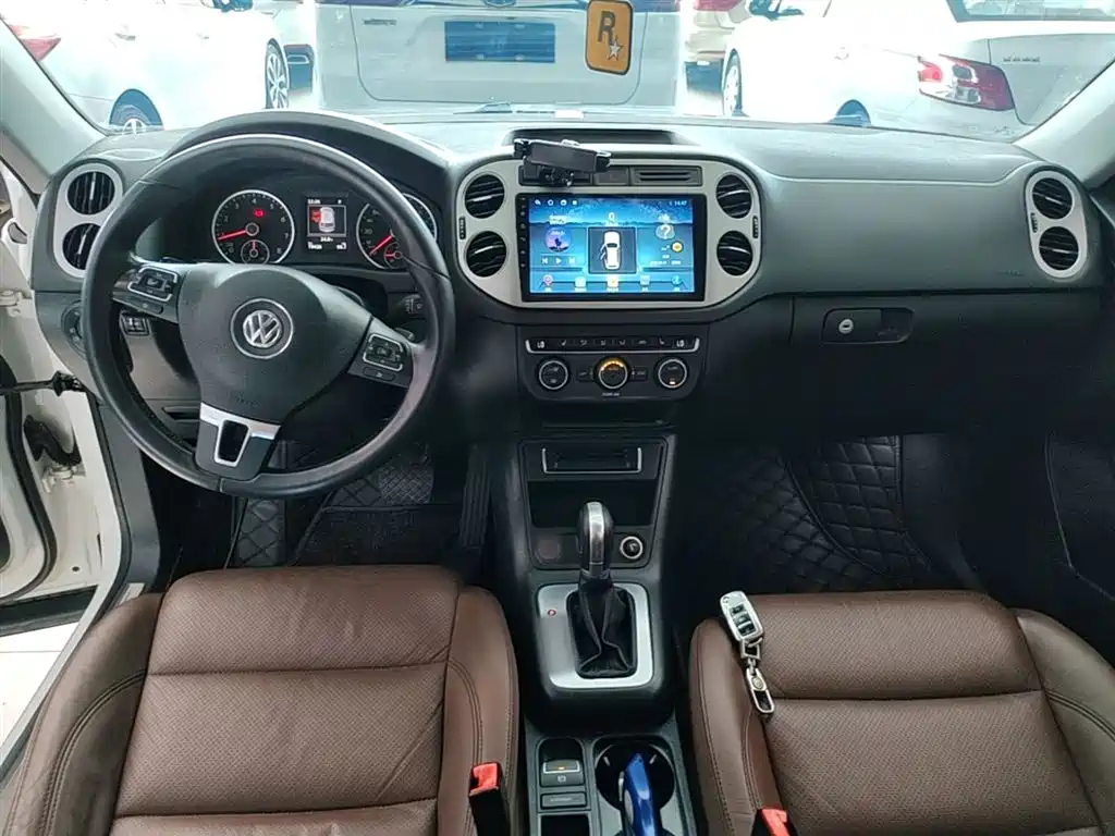 Volkswagen Tiguan 2016 — фото 10