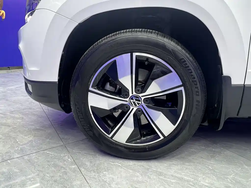 Volkswagen Tharu 2022 — фото 17