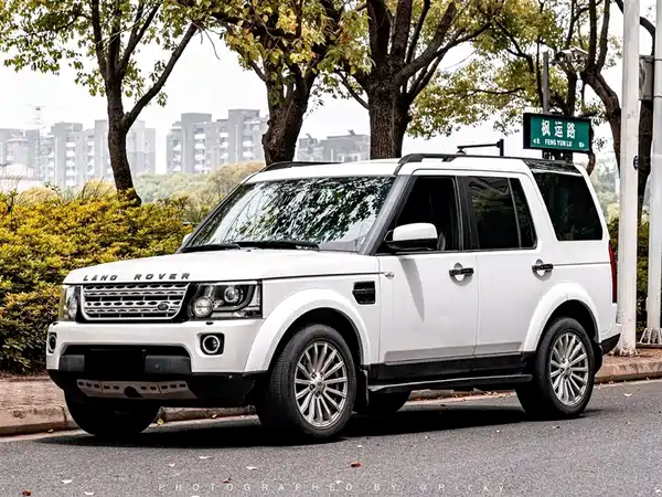 Land Rover Discovery 2013