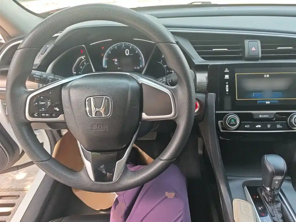Honda Civic 2019 — фото 10