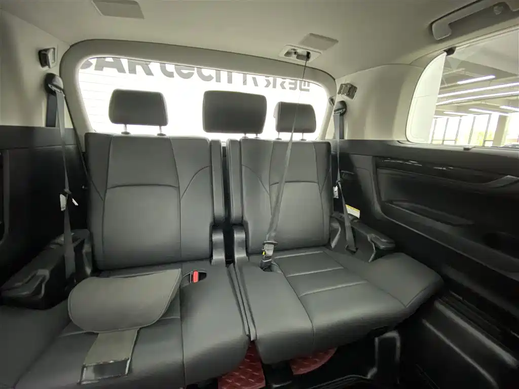 Toyota Vellfire 2023 — фото 28