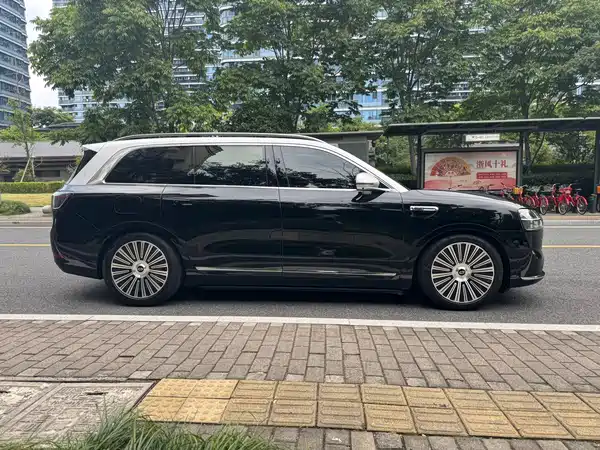 AITO M9 2025