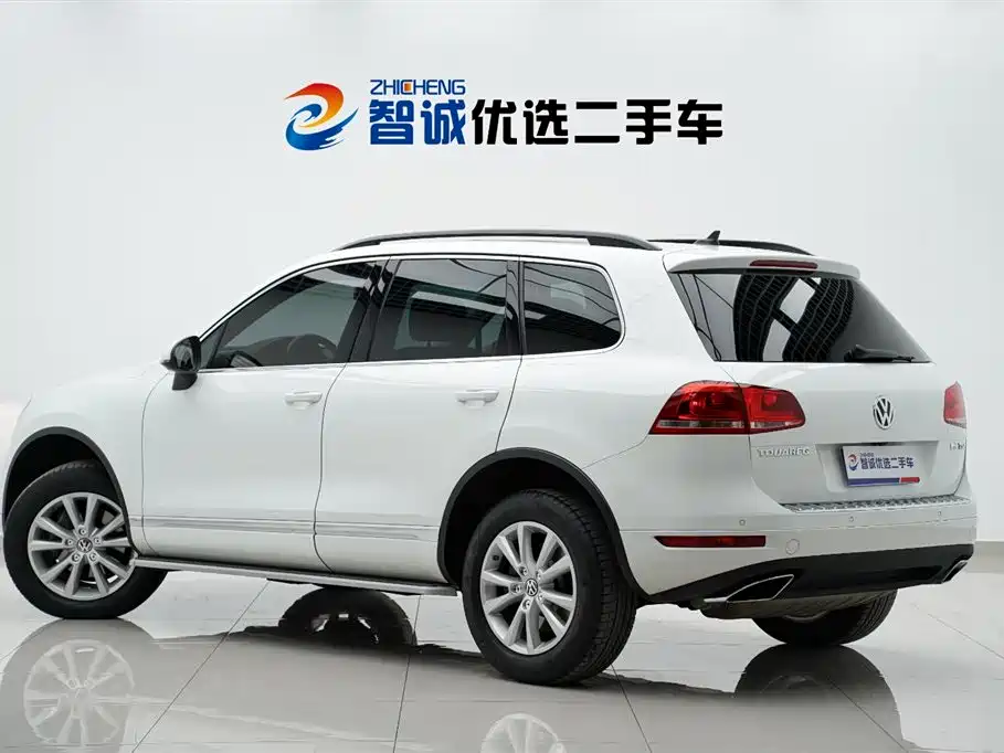 Volkswagen Touareg 2015 — фото 6