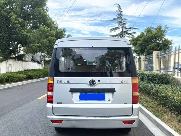 Dongfeng Xiaokang C37 2015