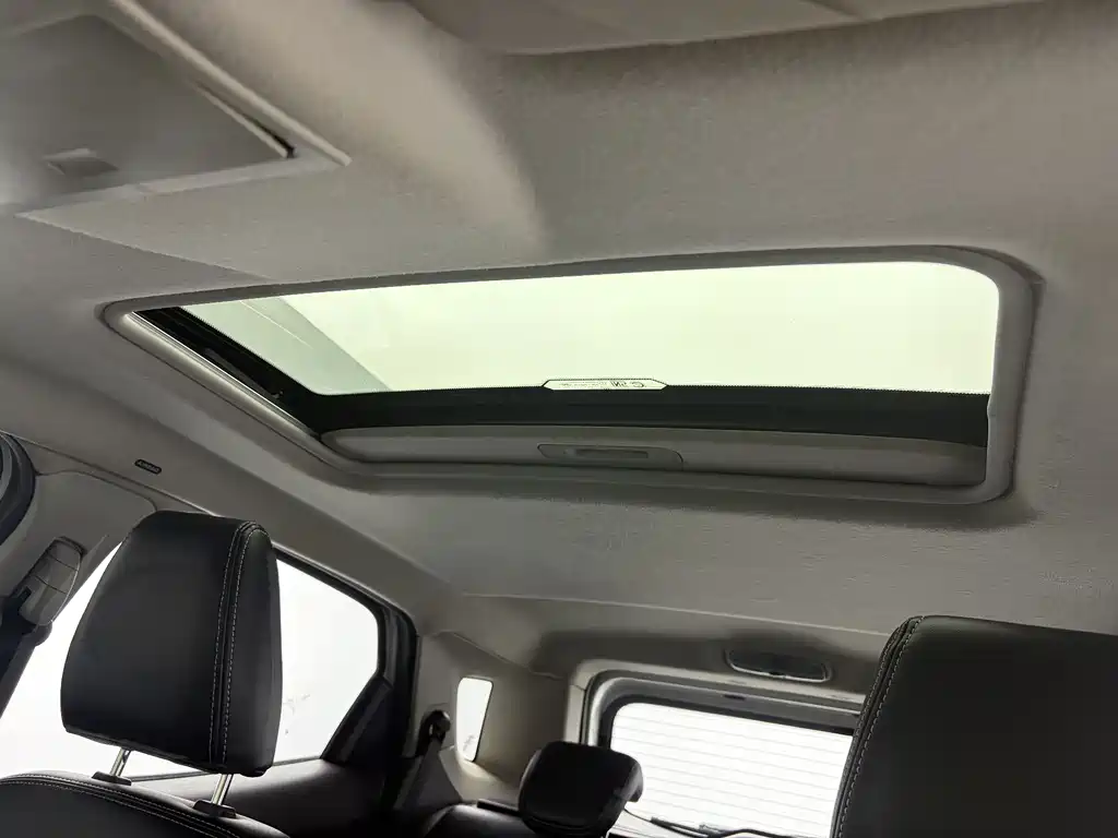Ford Ecosport 2015 — фото 13