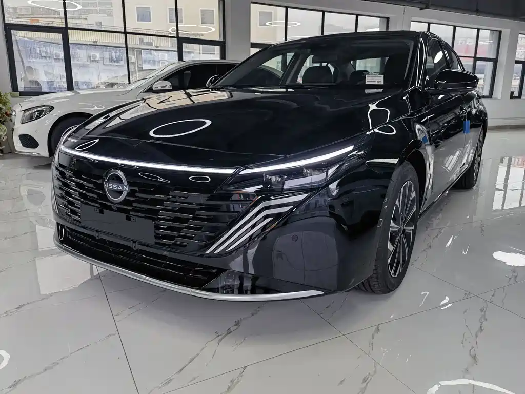 Nissan Teana 2026