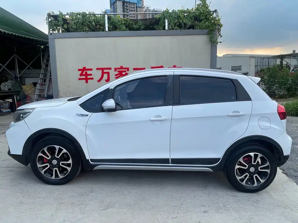 Geely Vision X3 2018 — фото 4