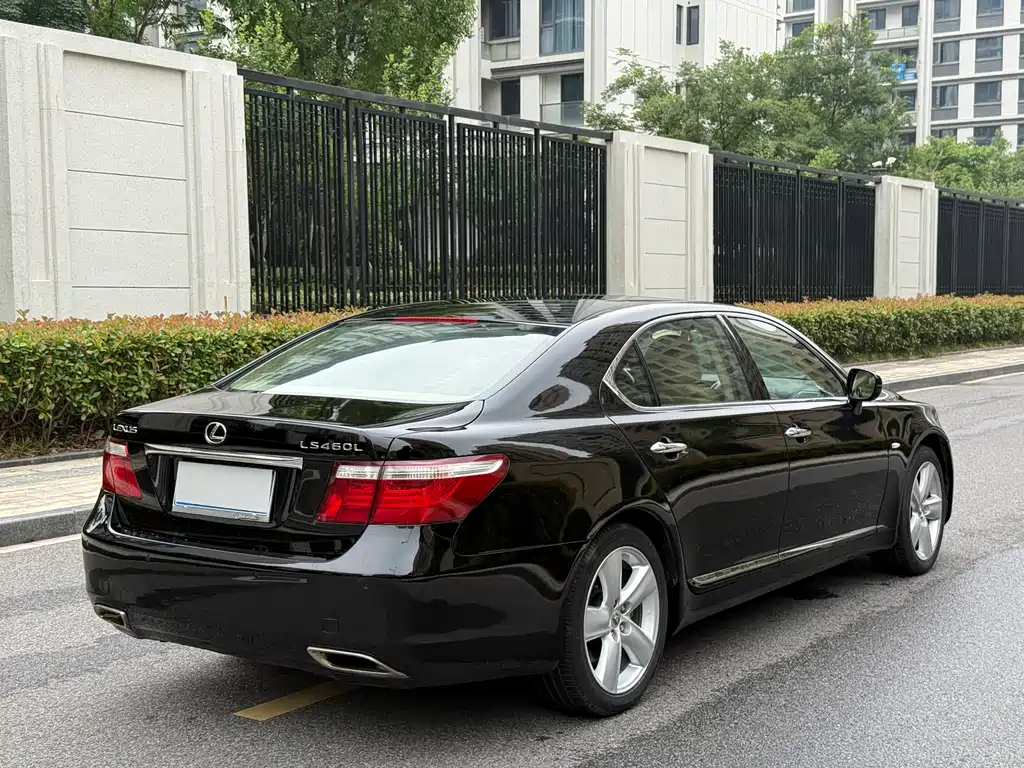 Lexus LS 2009