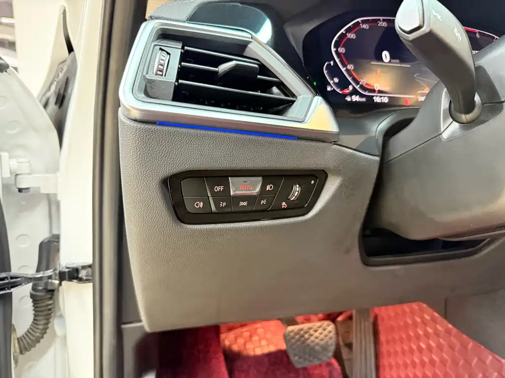 BMW 3 Series 2021 — фото 12