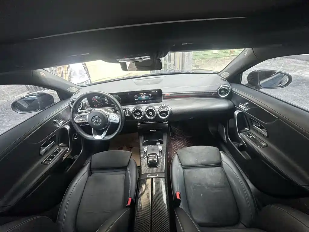 Mercedes-Benz A-Class 2020 — фото 6