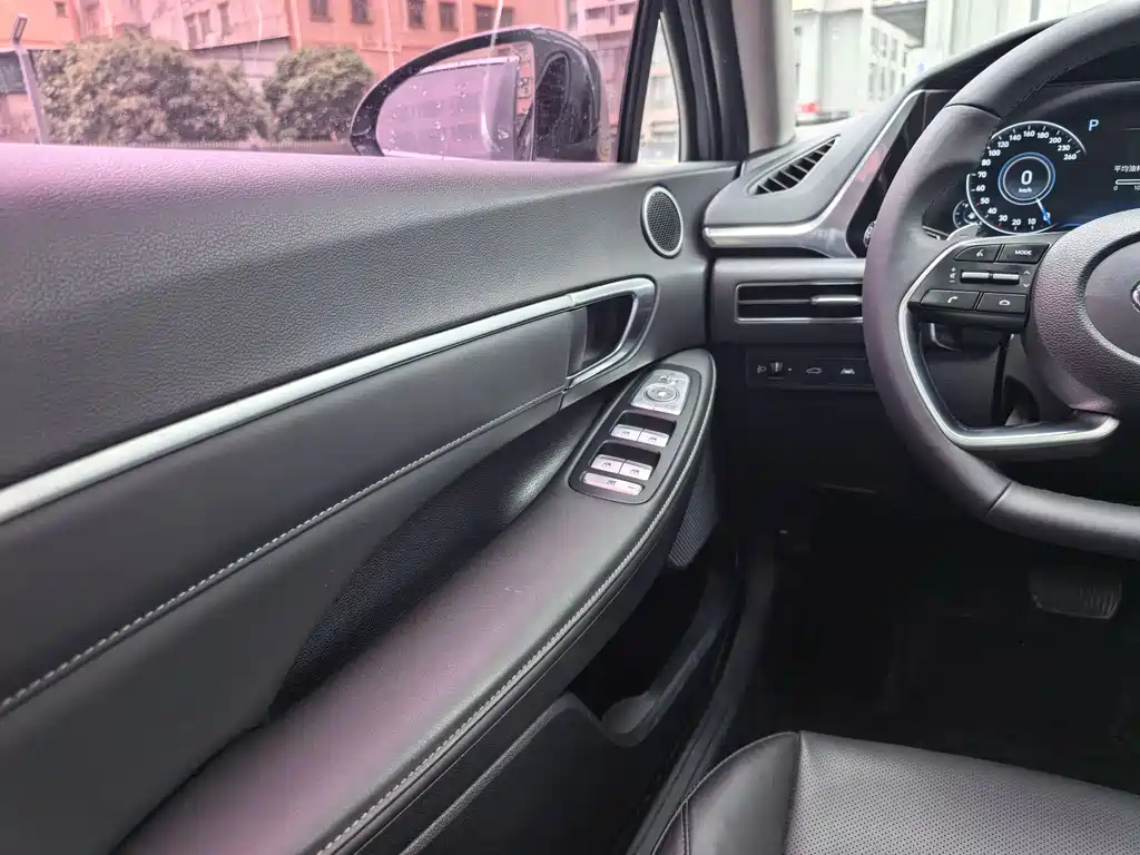 Hyundai Sonata 2020 — фото 13