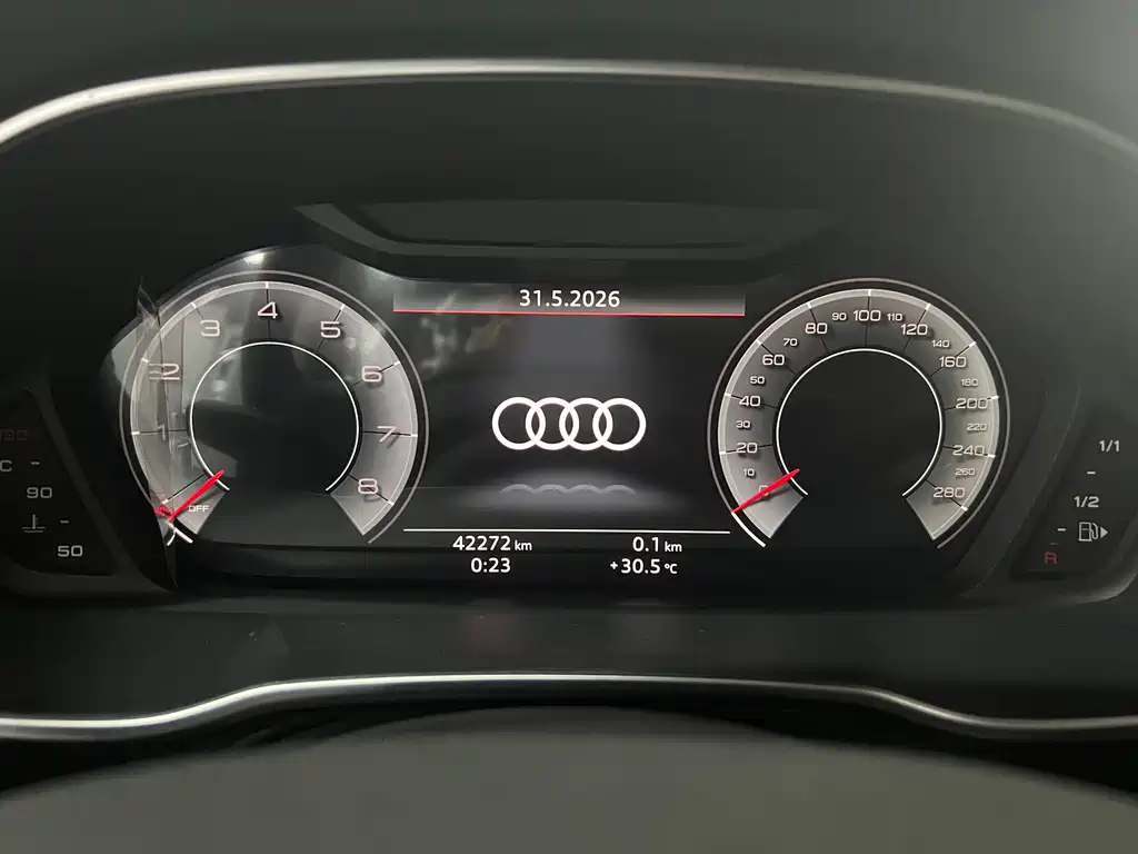 Audi Q3 2022 — фото 9