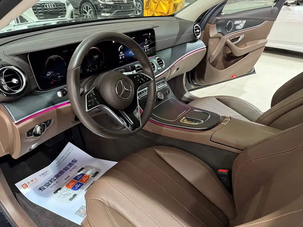 Mercedes-Benz E-Class 2023 — фото 15