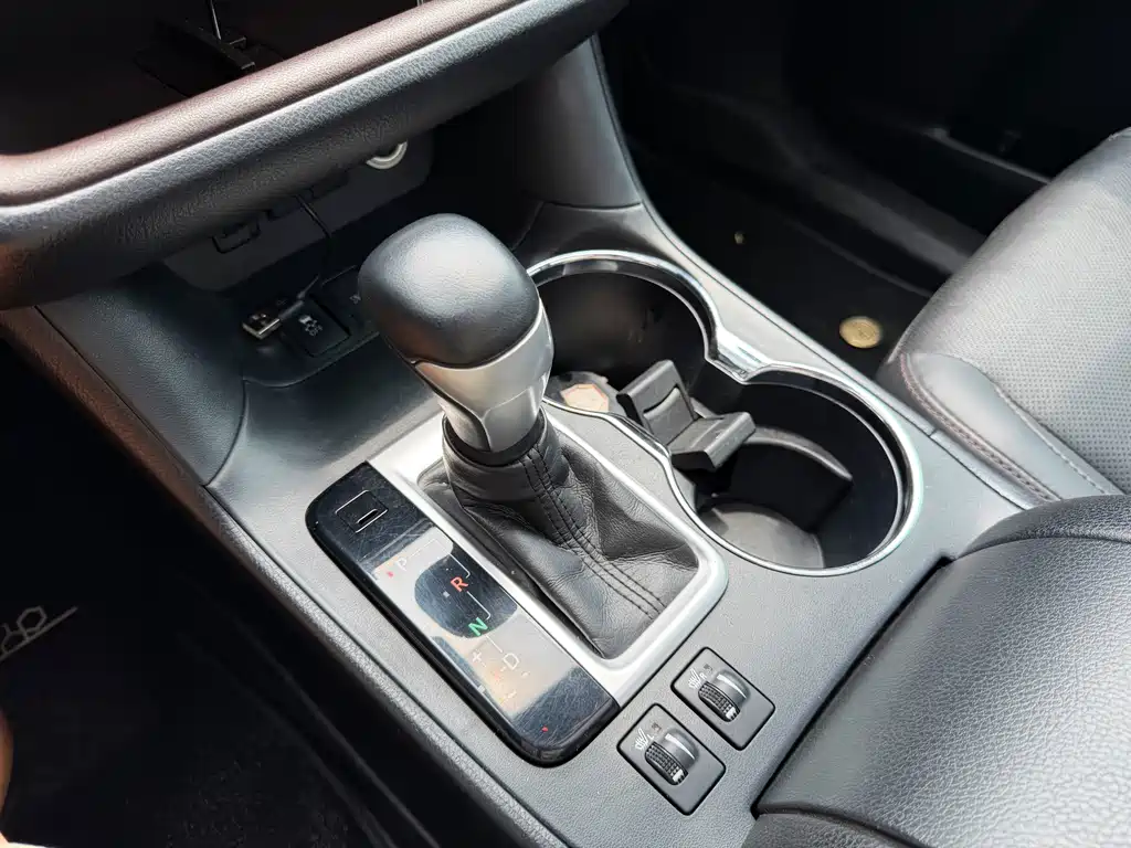 Toyota Highlander 2020 — фото 16
