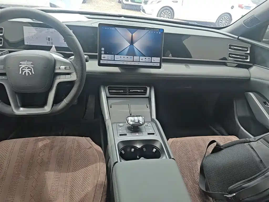 BYD Qin L 2025 — фото 14