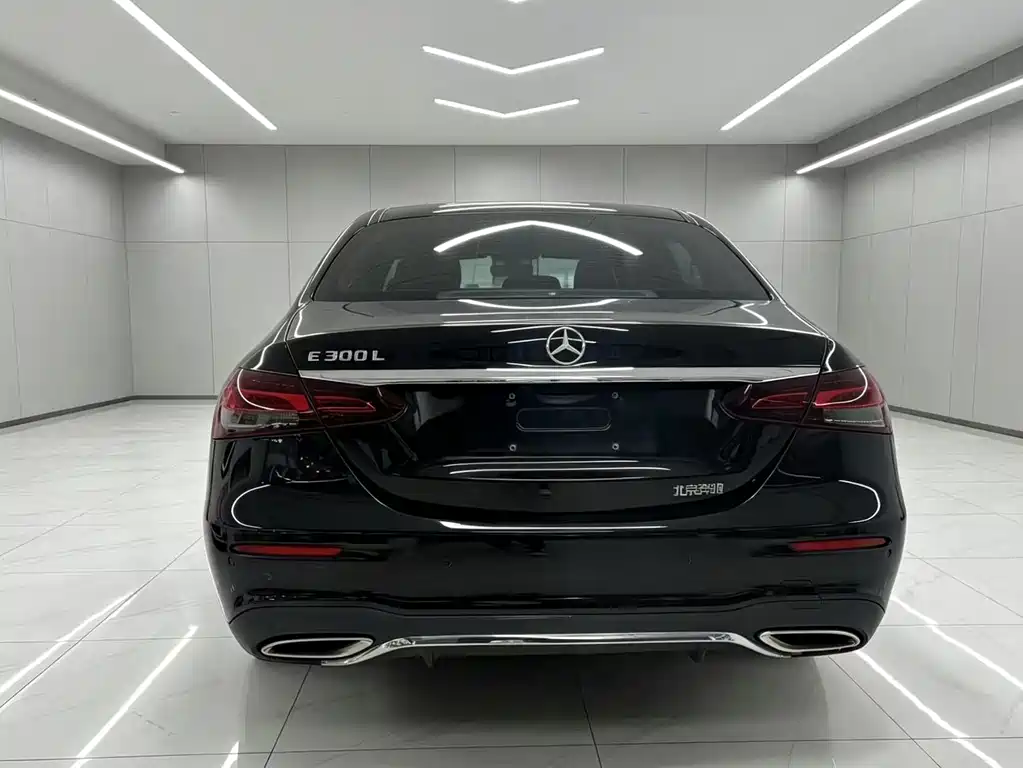 Mercedes-Benz E-Class 2021 — фото 6