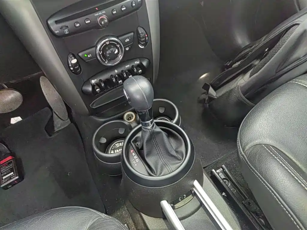 MINI Countryman 2015 — фото 14