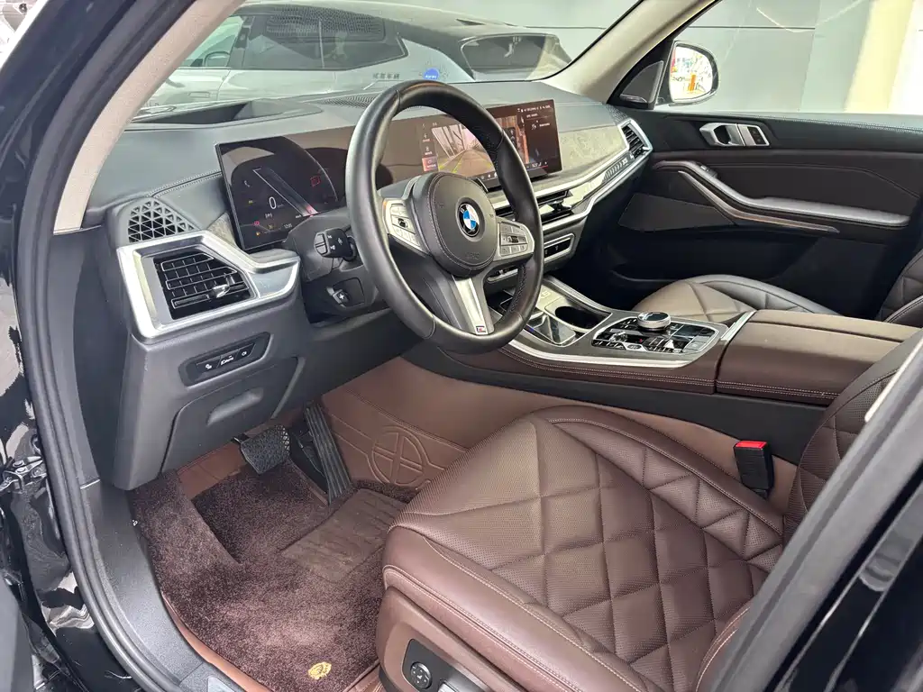 BMW X5 2025 — фото 12