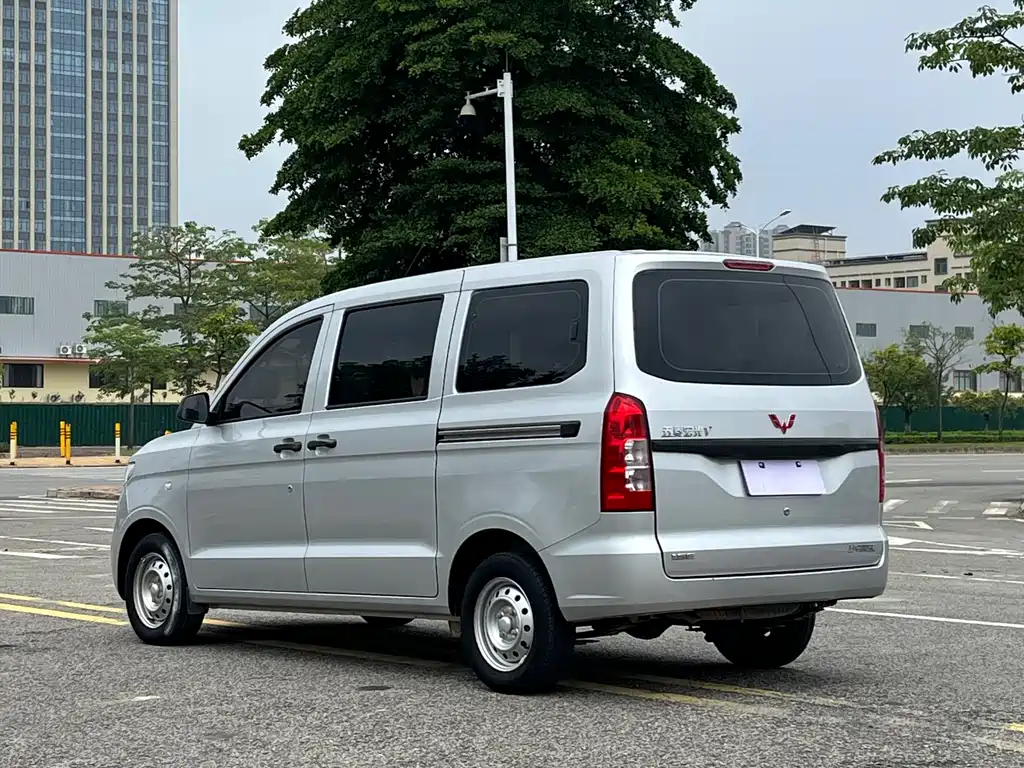 Wuling Hongguang V 2023 — фото 7