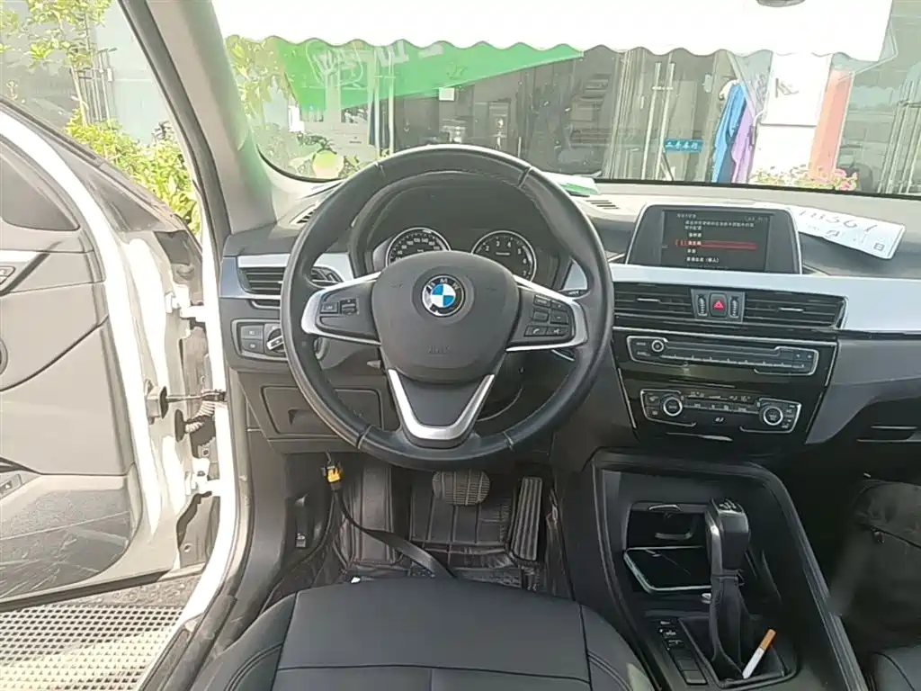BMW X1 2018 — фото 11