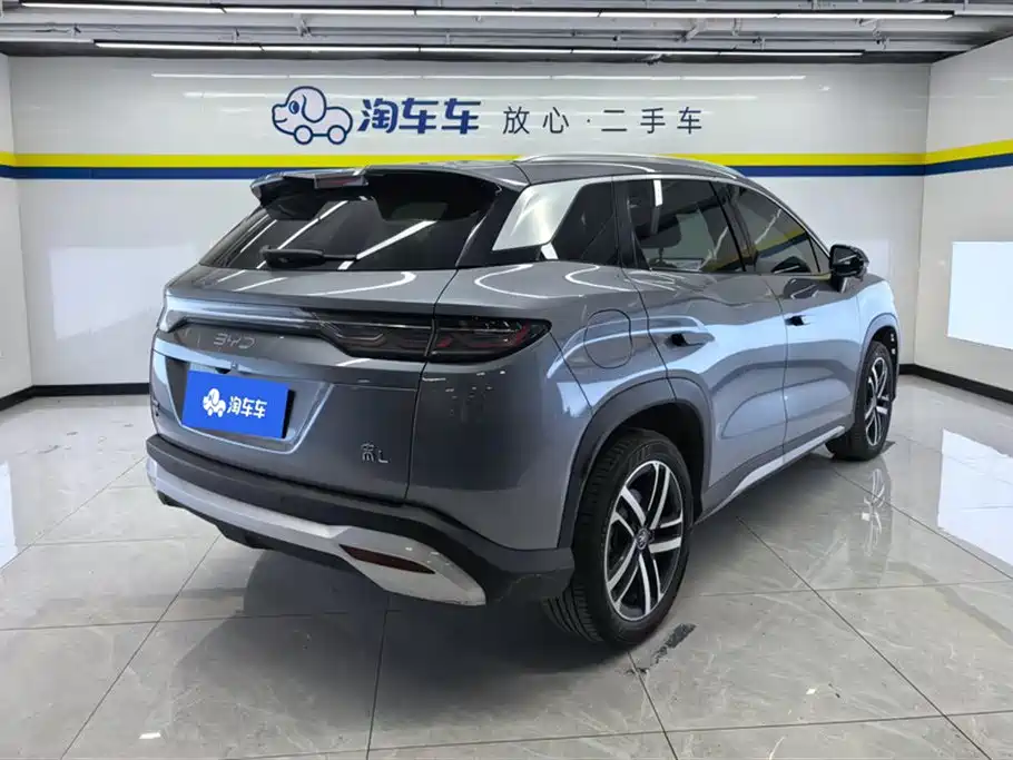 BYD L DM-i 2024 — фото 3