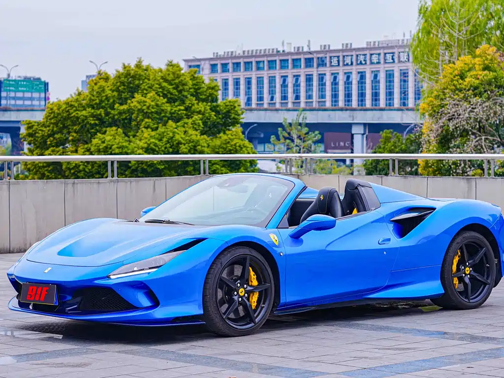 Ferrari F8 2021 — фото 1