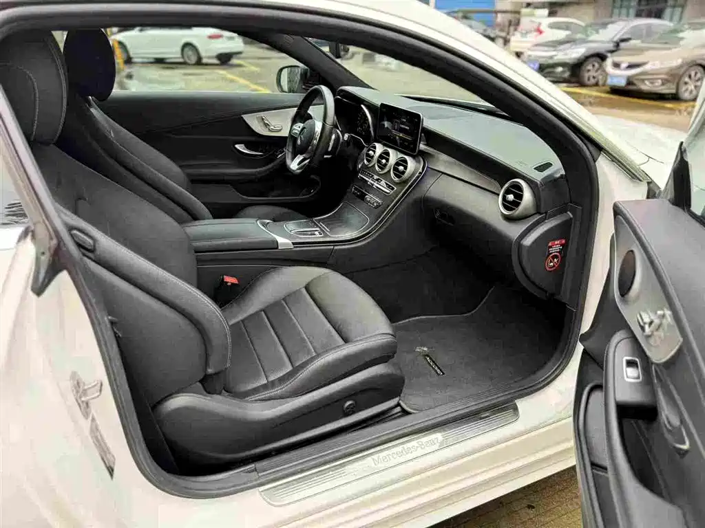 Mercedes-Benz C-Class 2020
