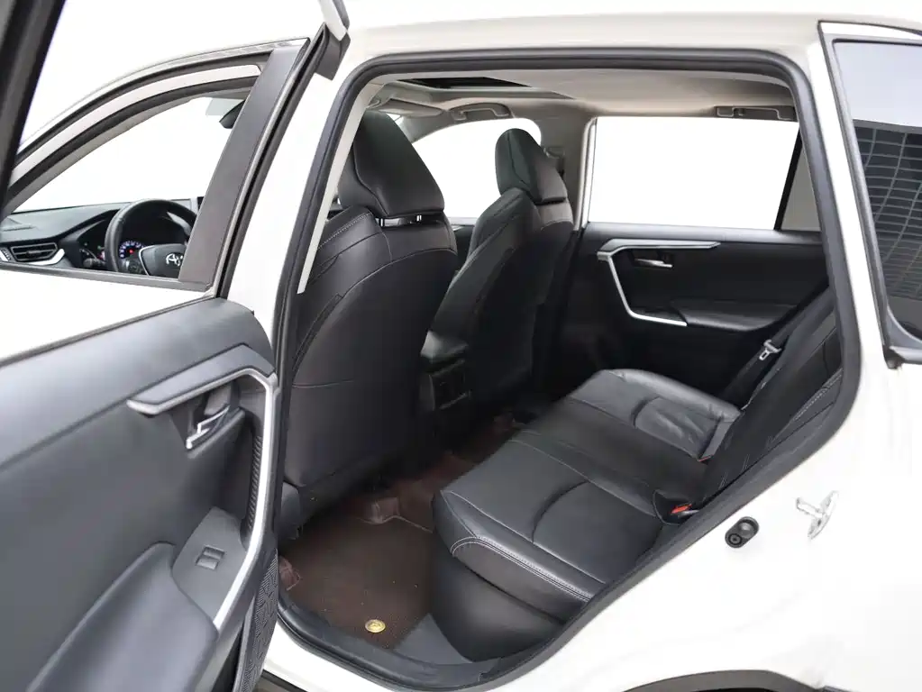 Toyota Wildlander 2020 — фото 17
