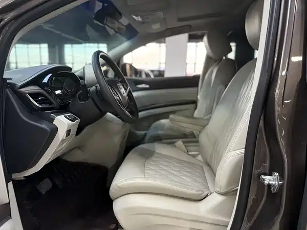 Buick GL8 2023