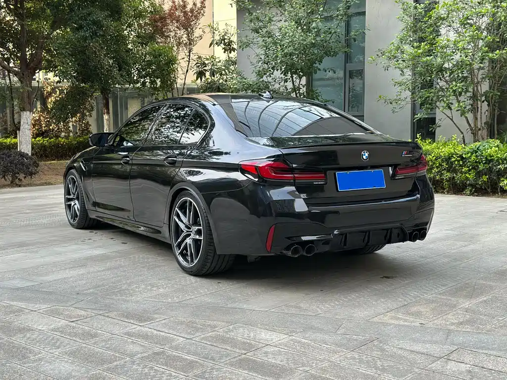 BMW M5 2020 — фото 6