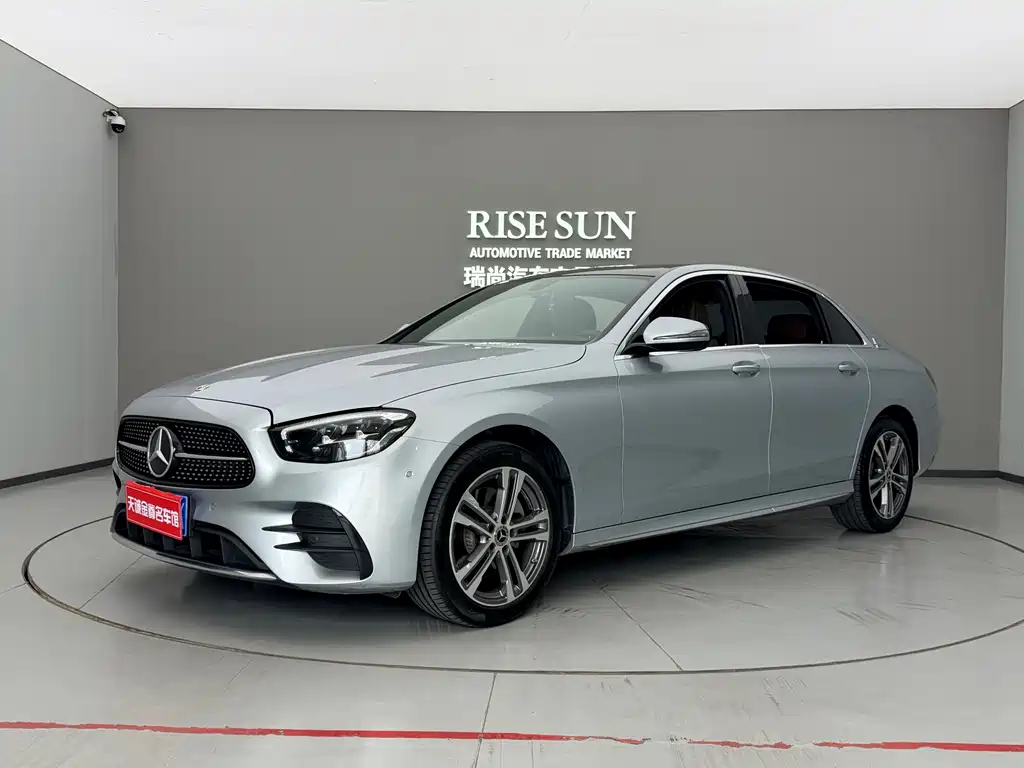 Mercedes-Benz E-Class 2023 — фото 1