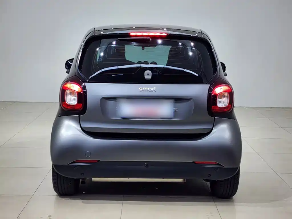 smart Fortwo 2018 — фото 11