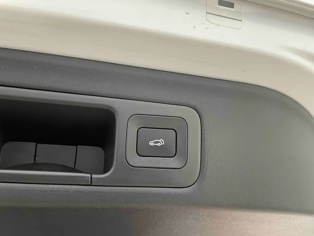 GAC Motor Trumpchi M8 2023 — фото 19