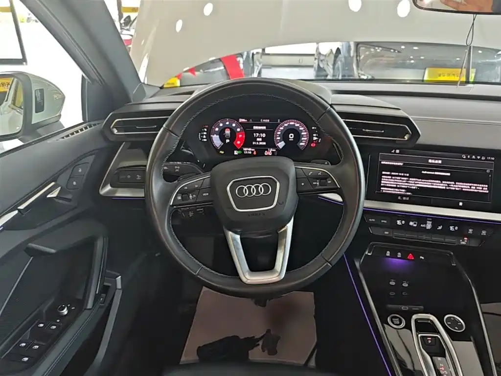 Audi A3 2025 — фото 11