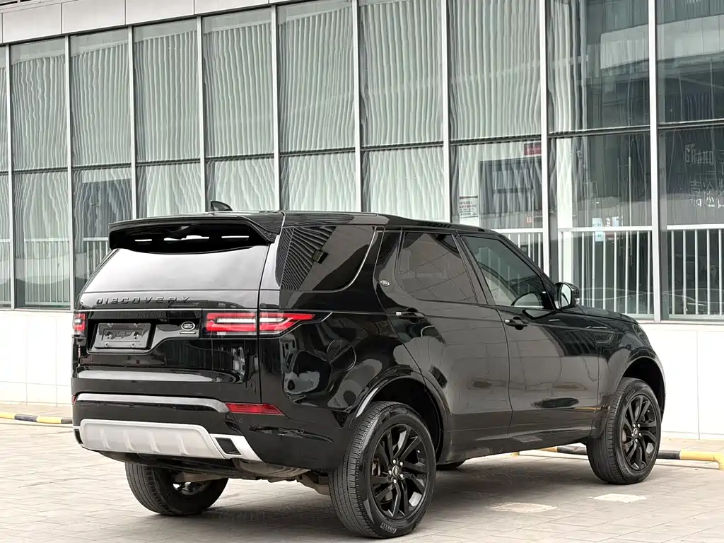 Land Rover Discovery 2019 — фото 10