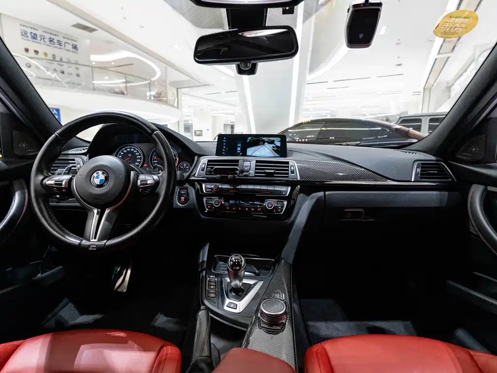 BMW M3 2018 — фото 15