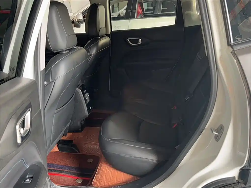 Jeep Compass 2021 — фото 20