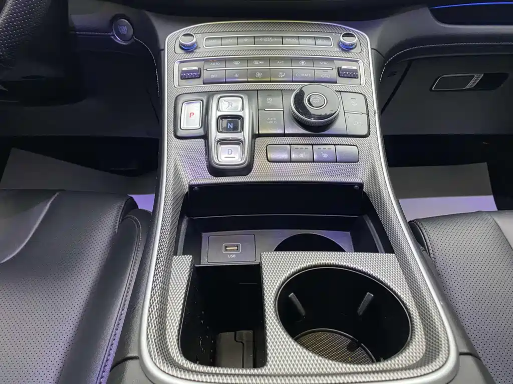 Hyundai Santa Fe 2023 — фото 27