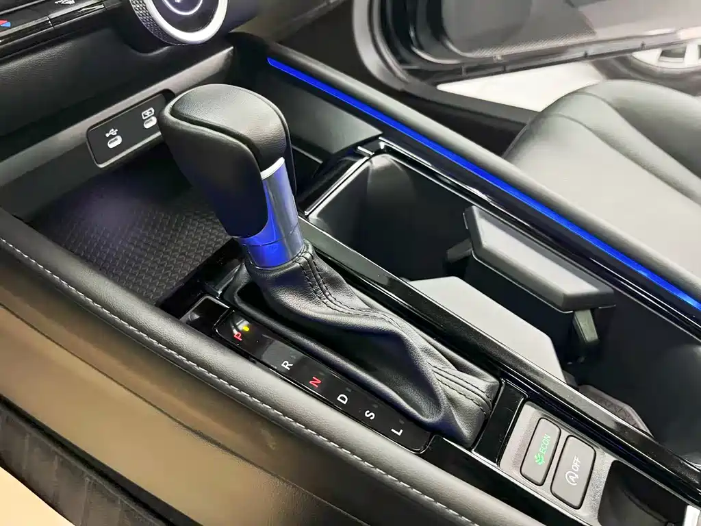 Honda Accord 2024 — фото 11
