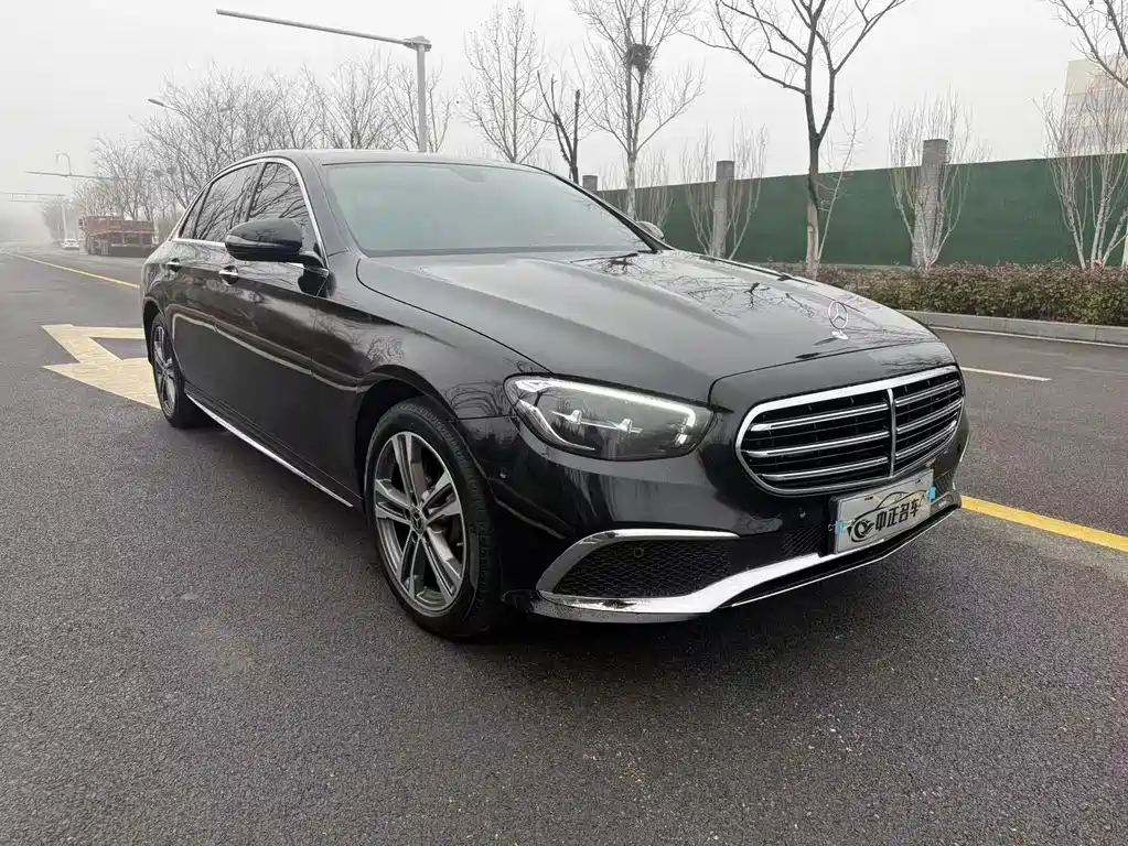 Mercedes-Benz E-Class 2024 — фото 3