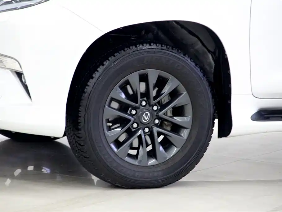 Lexus GX 2022 — фото 30