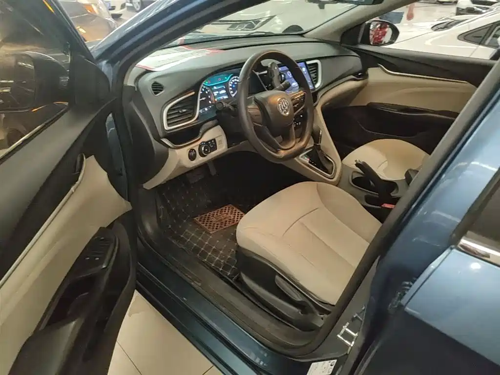 Buick Excelle 2015 — фото 16