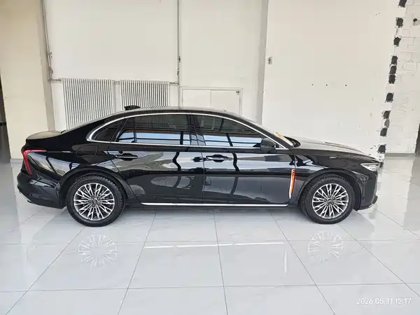 Hongqi H5 2025